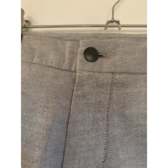 Lululemon Commission Men's Shorts Gray Size 30 with 9" inseam Chinos - Picture 3 of 8